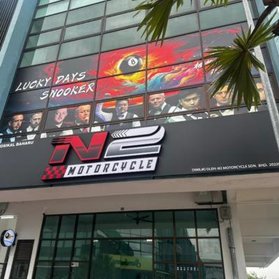 Flat Poly With 3d Frontlit N2